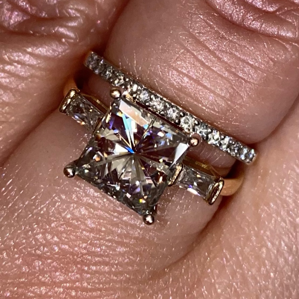 Moissanite ring 14k gold